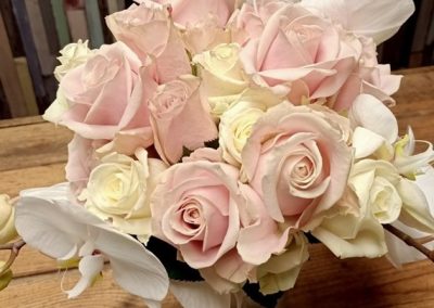 bruidsboeket-roze-met-wit